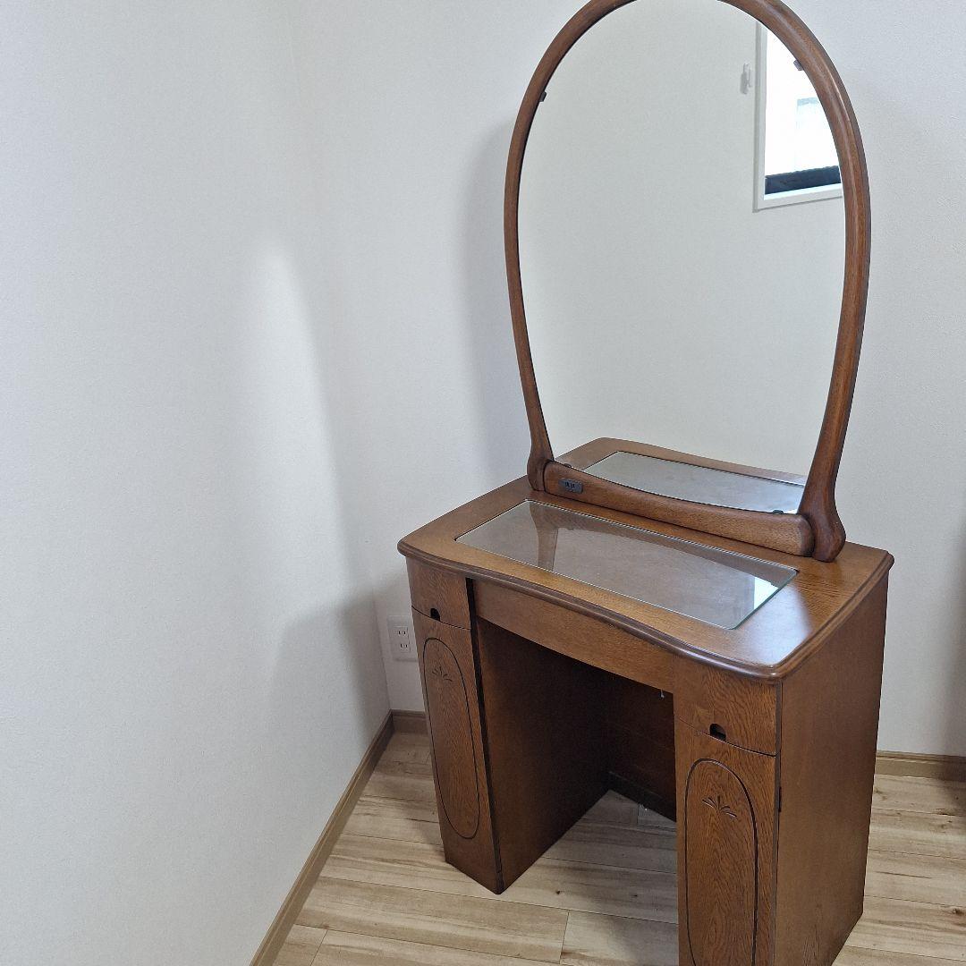 鏡ドレッサーレトロ