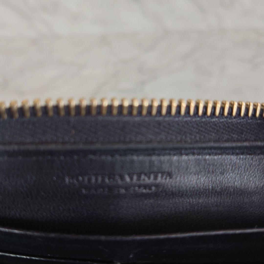 Bottega Veneta イントレチャート 長財布 ラウンドジップ ブラック