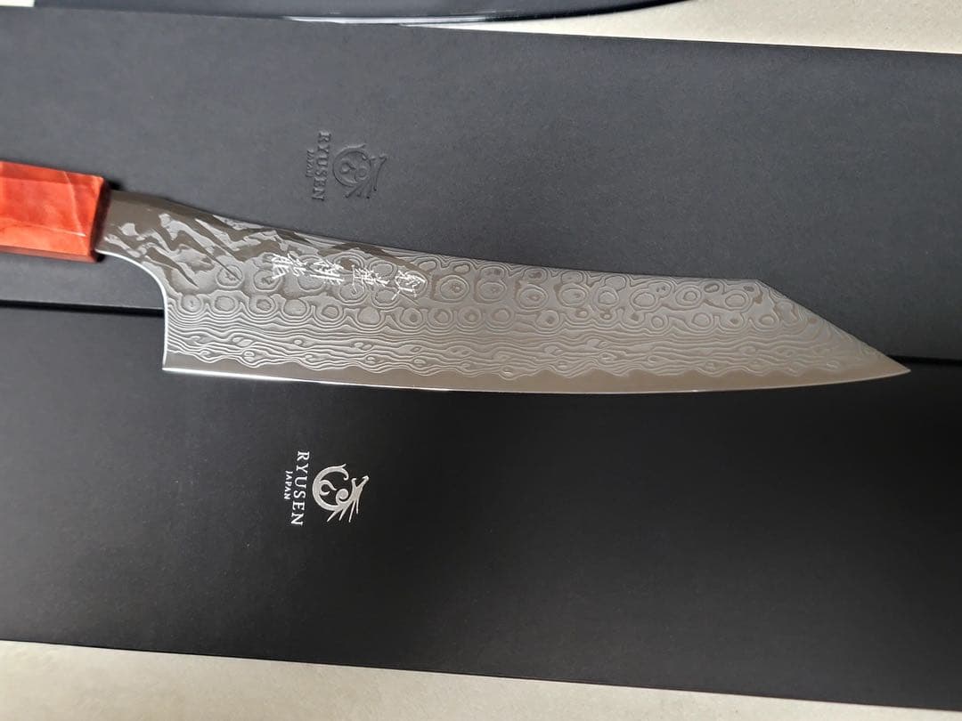 龍泉刃物　紅蓮緋龍 SPG Strix 牛刀　210