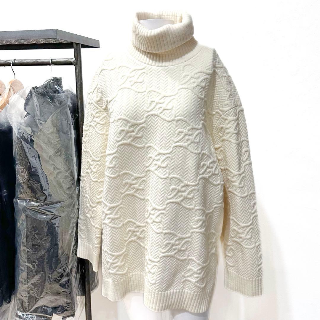 FENDI フェンディ ニット FFロゴ FZX697