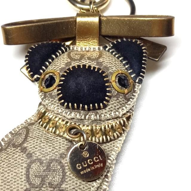 良品 グッチ グッチョリ 犬 パグ オリバー キーリング キーホルダー チャーム