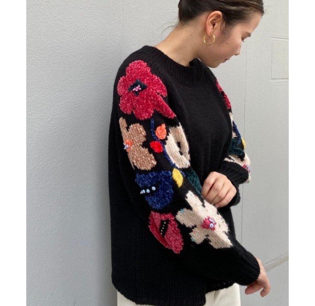 美品 ビアズリー BEARDSLEY 花ジャガードニット 黒 花刺繍