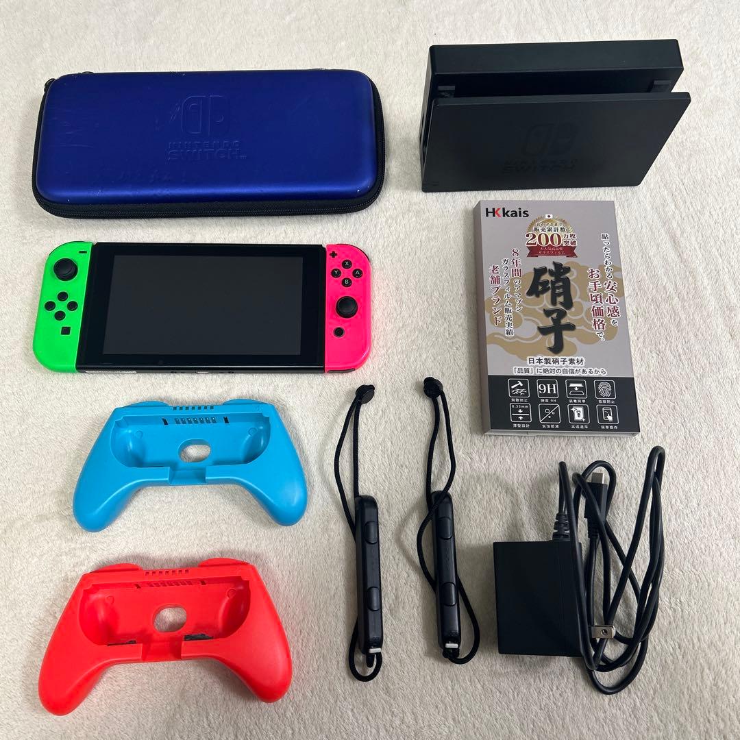 Nintendo Switch 本体 保護フィルム等オマケ付