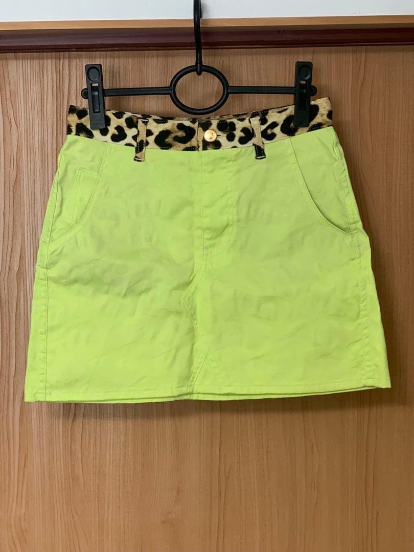 マークアンドロナ　ゴルフ　スカート　S レモン色　スカル柄
