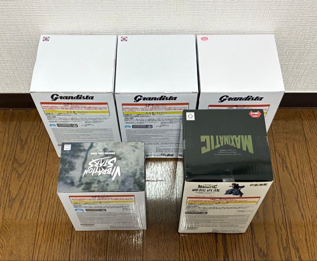 【人気アニメFigure 5種5個セット】まとめ売り\"_BOMB_\"!