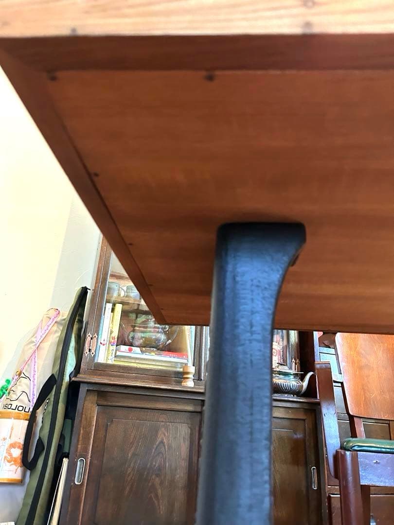 希少価値高！送料込み！アクメファニチャー　ダイニングテーブル