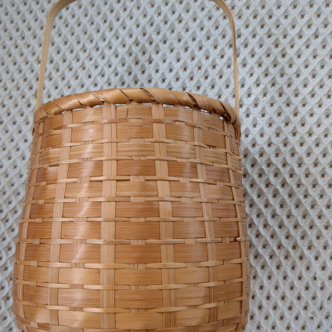 籐かご（竹みたいな細工）サイズ（15cm15cm）