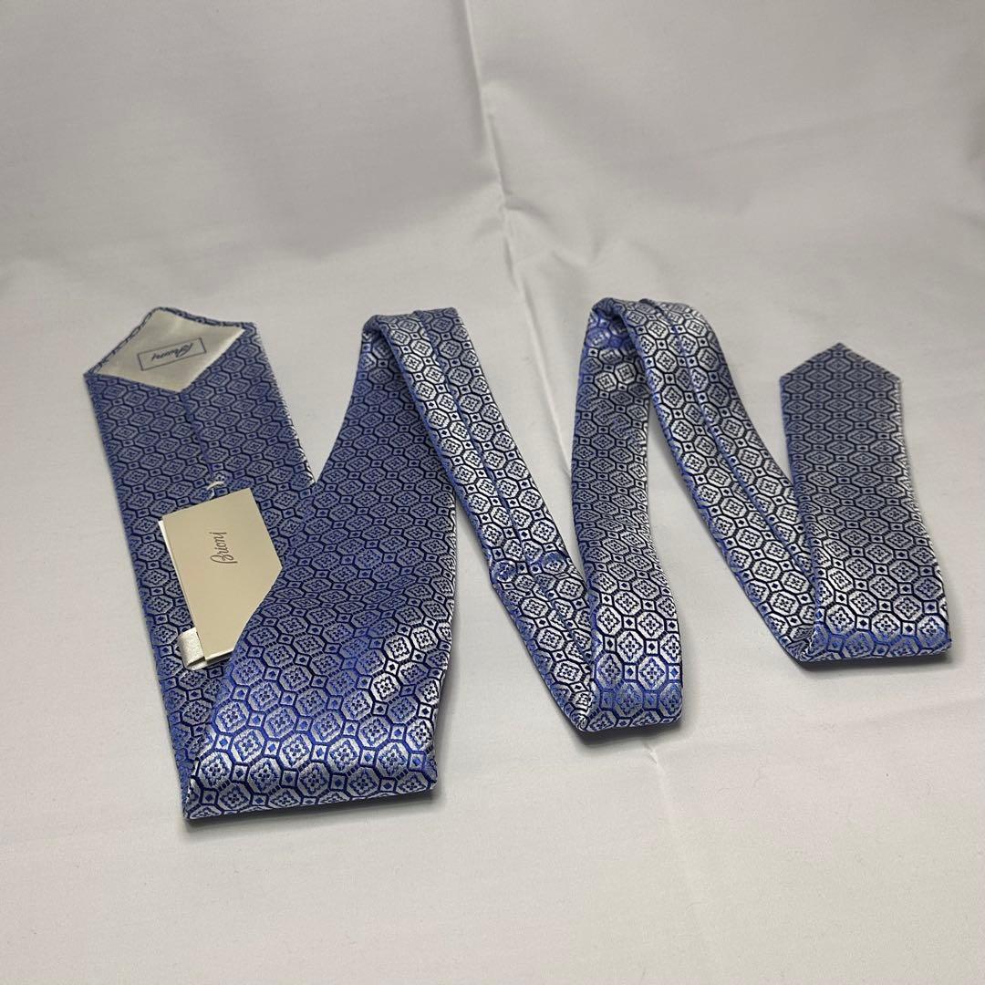 新品タグ付☆ブリオーニ☆ネクタイ☆ブルー☆シルバー☆パターン柄☆光沢☆682