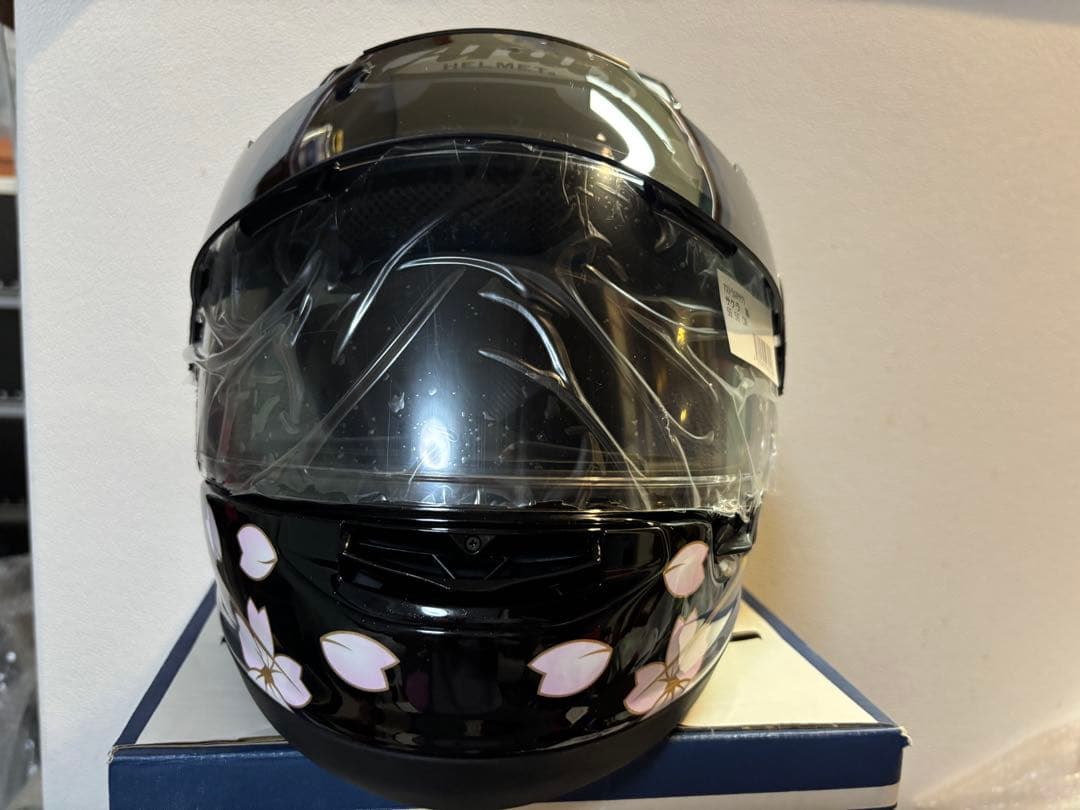 Arai AstralXSakuraフルフェイスヘルメット