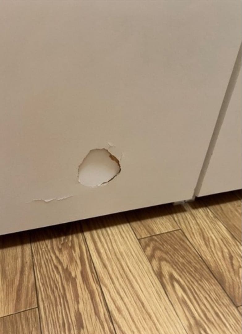 ホワイトダブルベットフレーム　引き出し収納付き