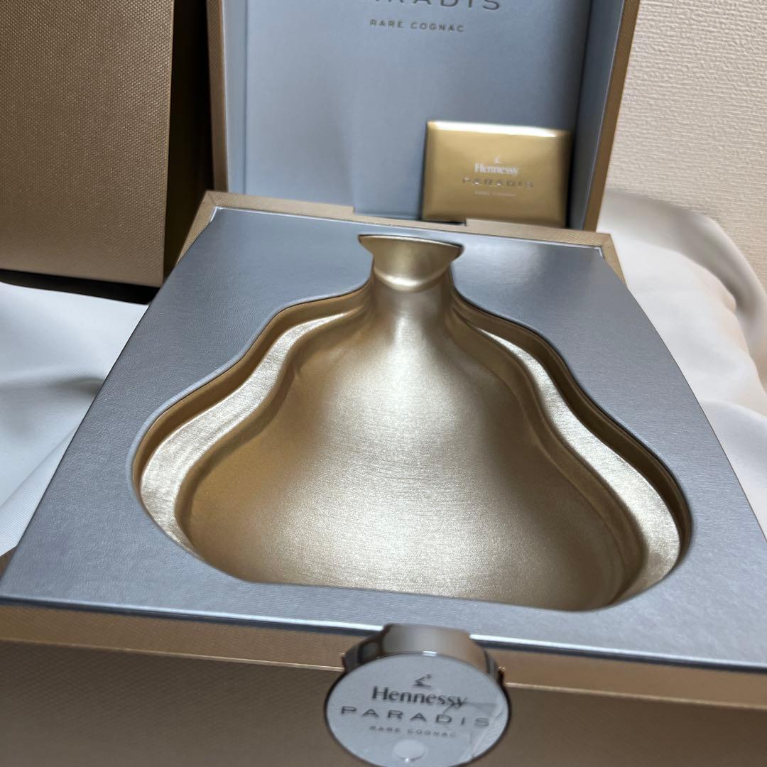 Hennessy PARADIS 空瓶　空箱　　未洗浄