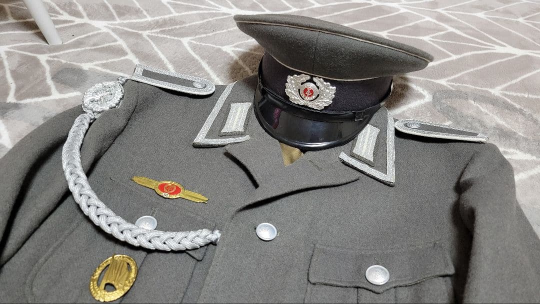 東ドイツ 国家人民軍 地上軍 下級軍曹 制服、制帽、ベルト、ズボン一式セット