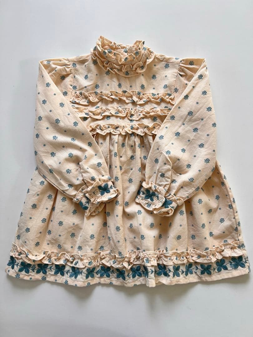 apolina アポリナ　25aw ドレス　ワンピース　3-5Y 花柄