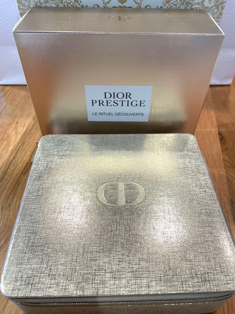 新品未使用　DIOR ディオール　プレステージディスカバリーコフレ