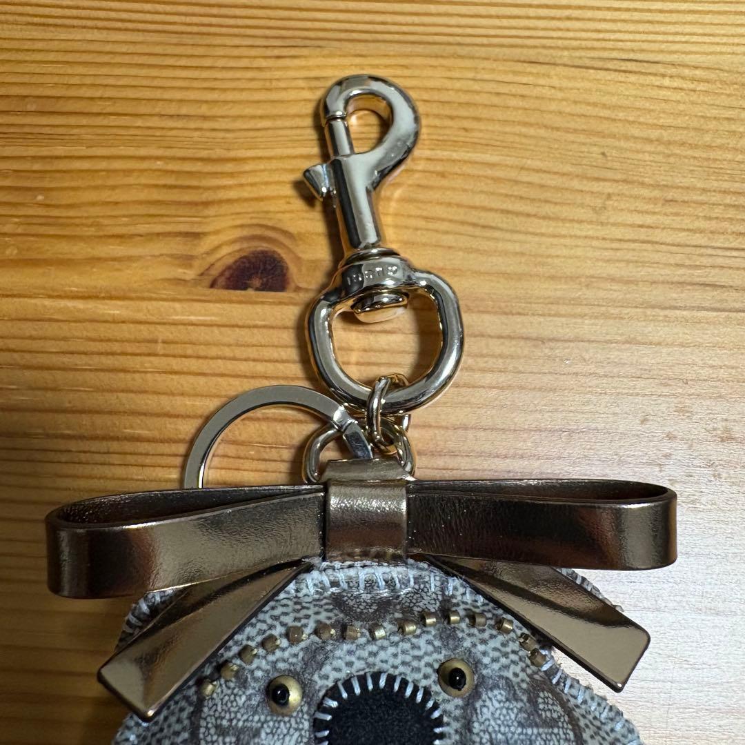 GUCCI 犬型キーホルダー ブルドッグ 箱付き
