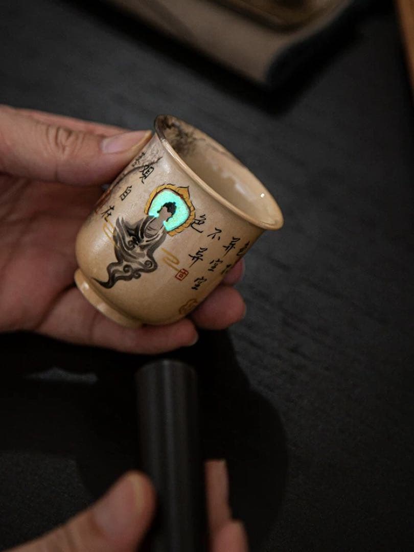 光る仏像デザイン陶器カップ