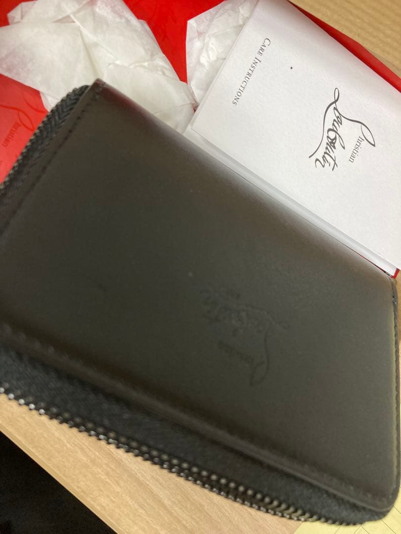 Christian Louboutin ケース 黒 レザー スタッズ