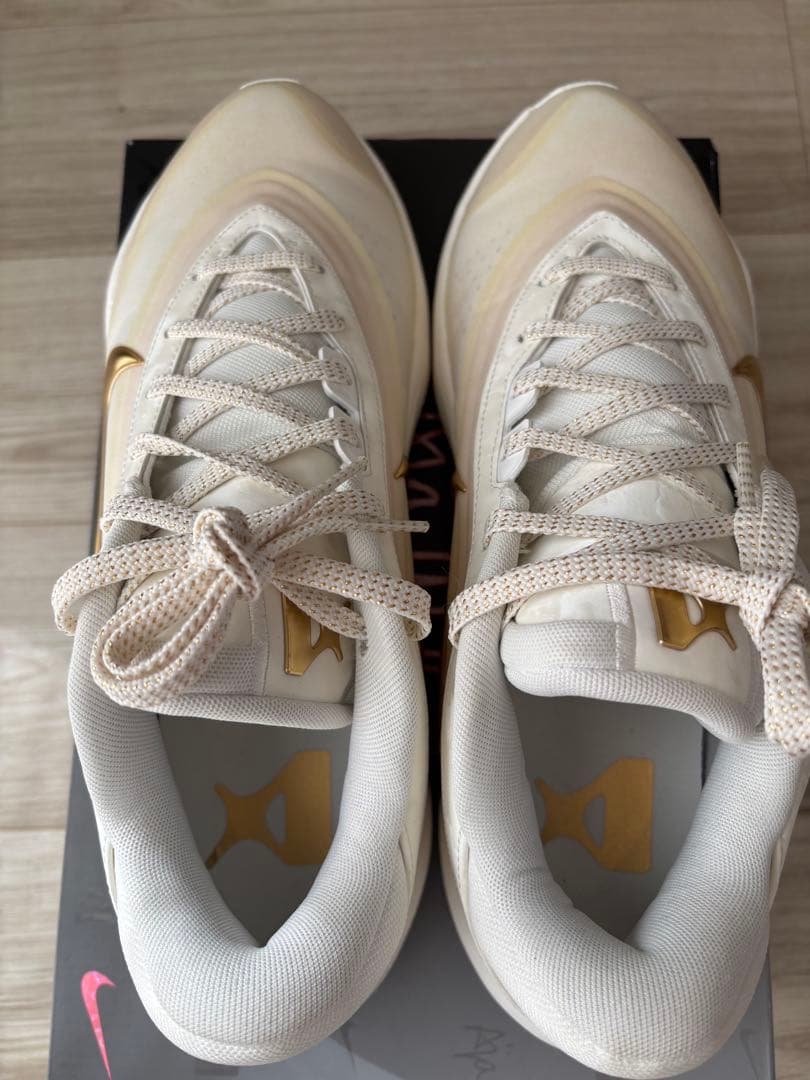 NIKE バッシュ A ONE EP(オフホワイト×ゴールド)