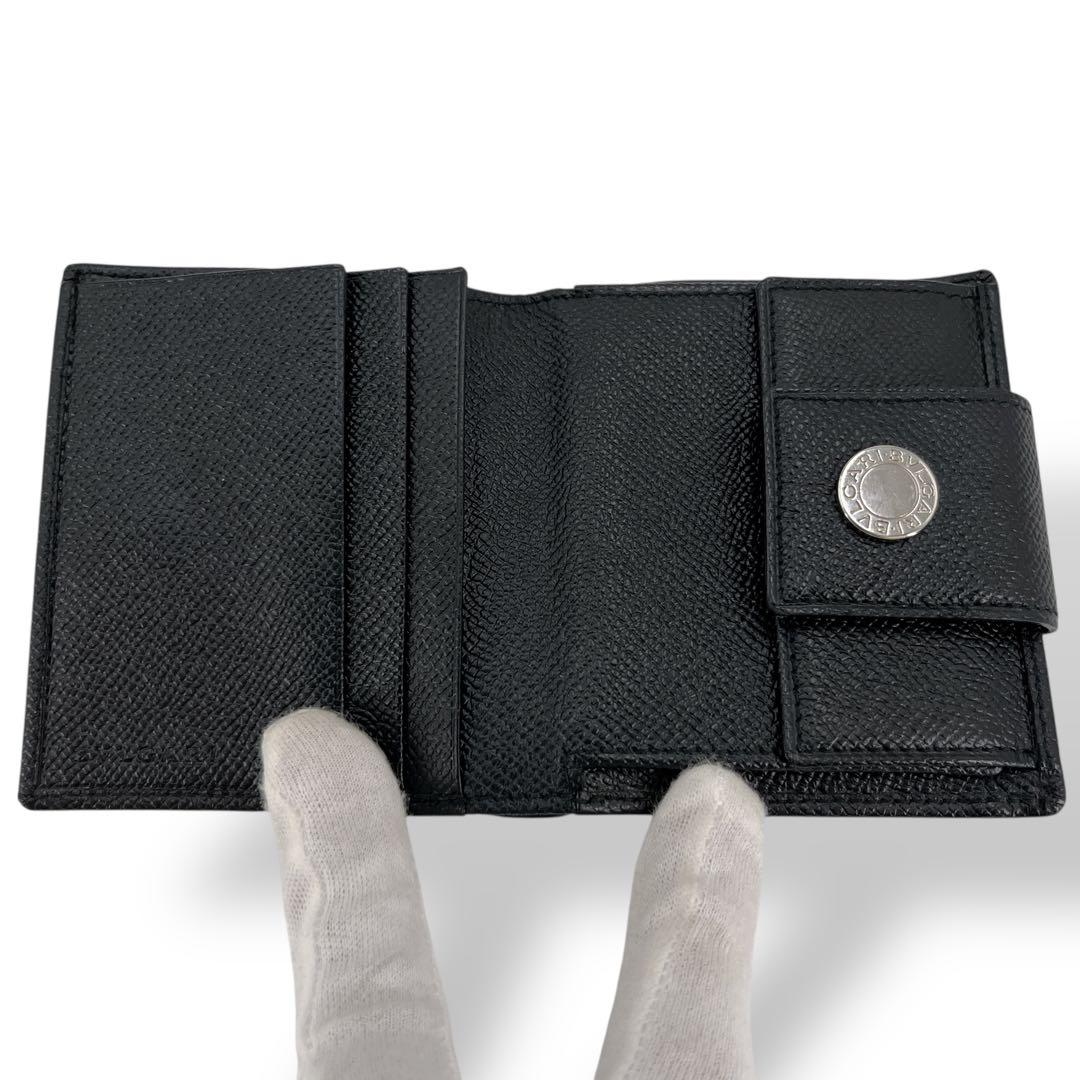 正規品　美品　ブルガリ　二つ折り財布　コンパクトウォレット　ブラック　レザー
