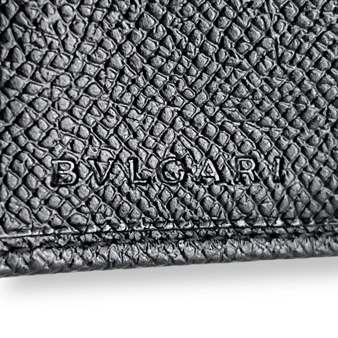 正規品　美品　ブルガリ　二つ折り財布　コンパクトウォレット　ブラック　レザー