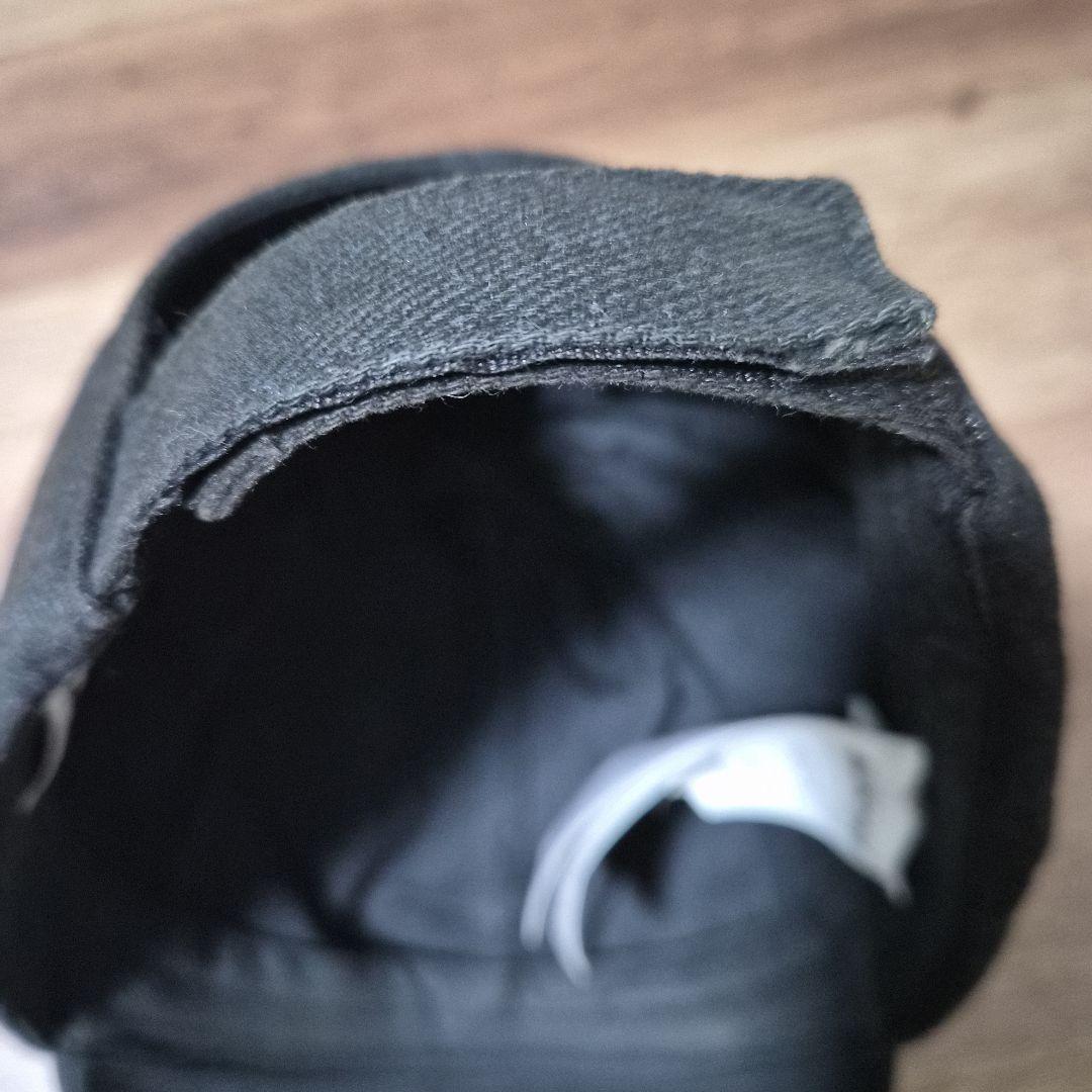 BALENCIAGA ベースボールキャップ 黒