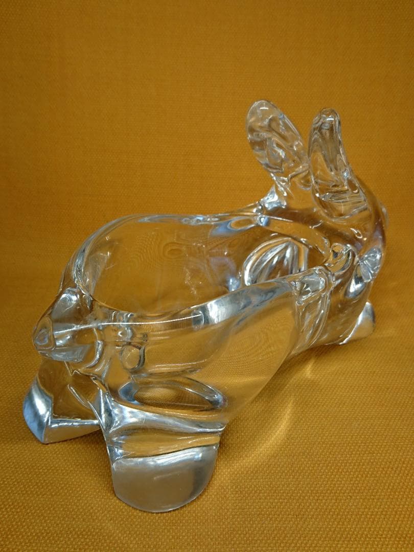 【美品】小物入れ　クリスタルガラス　兎　置物　インテリア　工芸品　A1555
