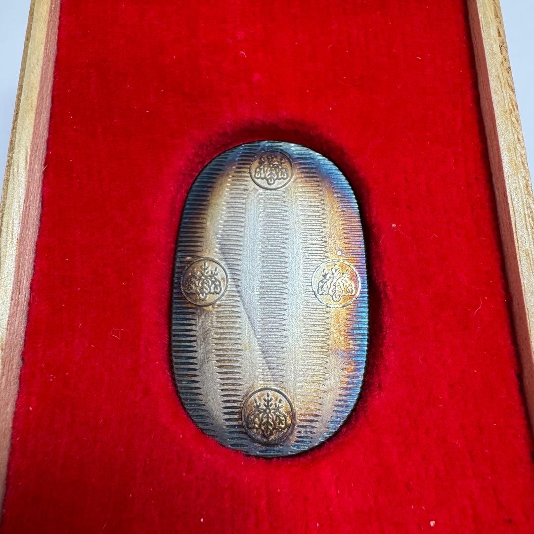 c*2様 純銀小判 波模様  木箱付き 純銀製小判