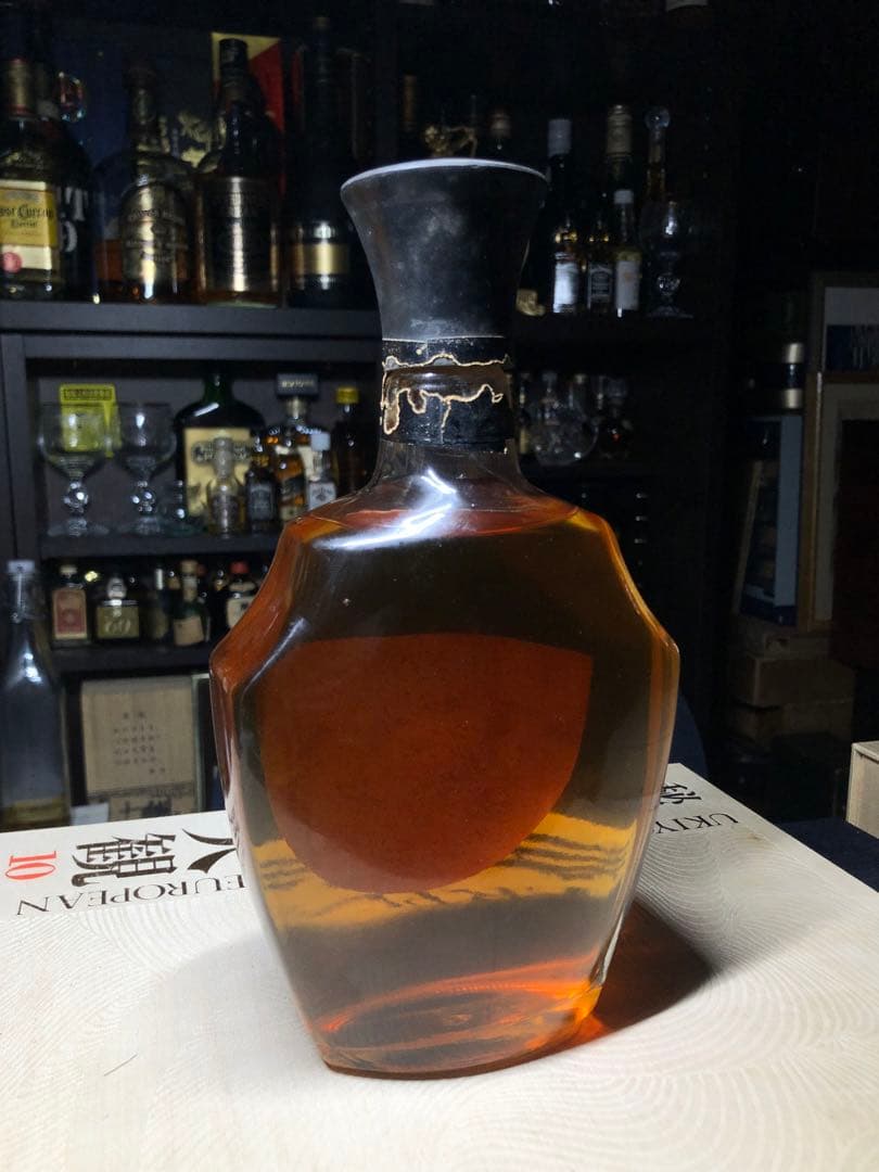 古酒。三楽デラックスオーシャン ウイスキーDELUXE OCEAN WHISKY