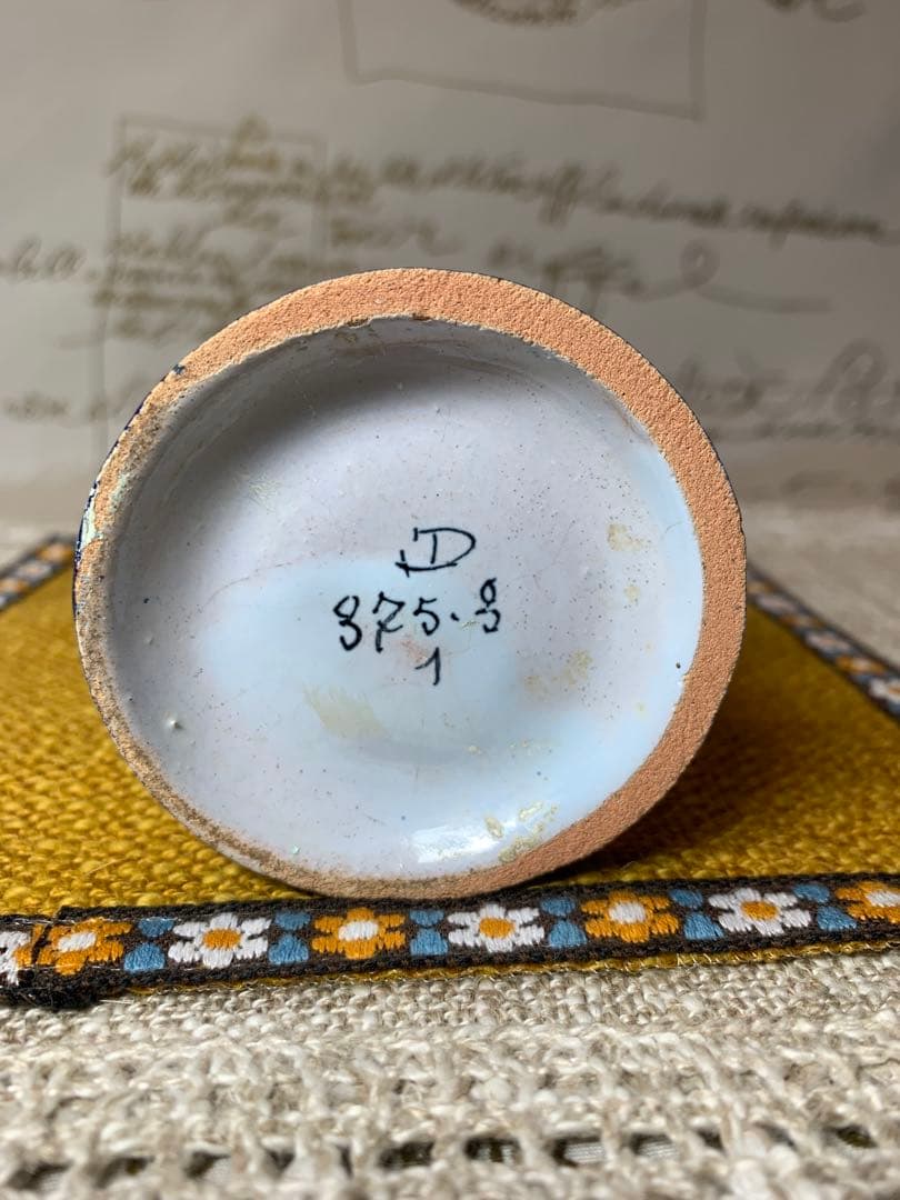 フランス製　アンティーク　上手に細かく描かれたコンカルノー街の絵が素敵な花瓶！