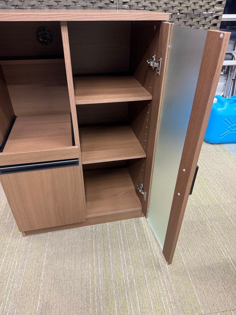 【洗浄消毒作業済】【美品】ニトリ　レンジ台(フォルムN RE9060G MBR）