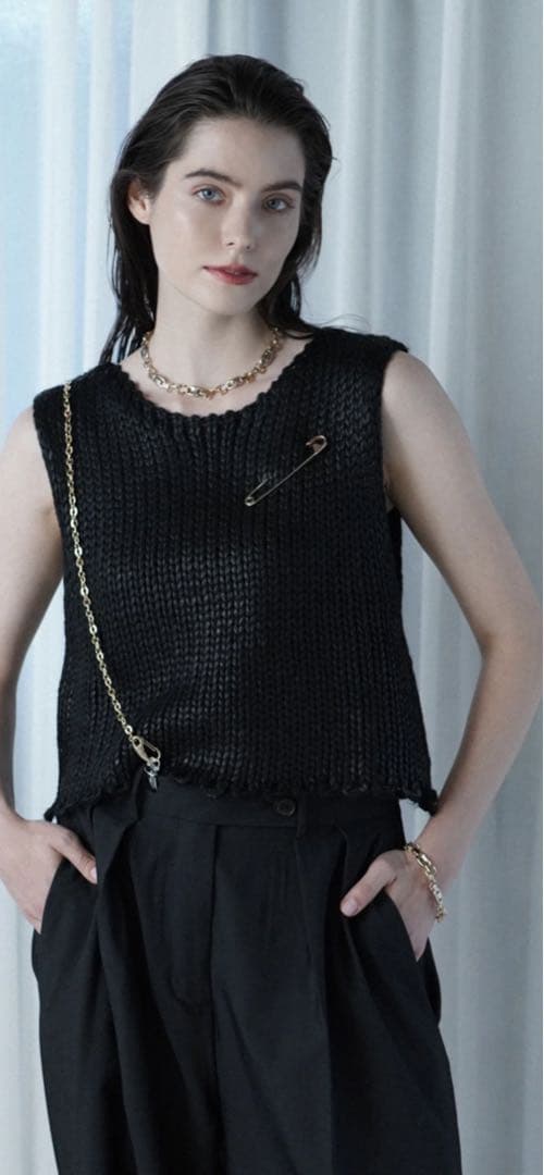 シーズマーラ　チェーンサスペンダー