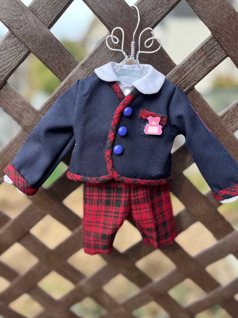 制服のリメイク小さく可愛く仕上げます