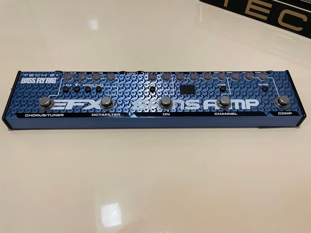 【タクト】TECH 21 BASS FLYRIG V2 ベースエフェクター