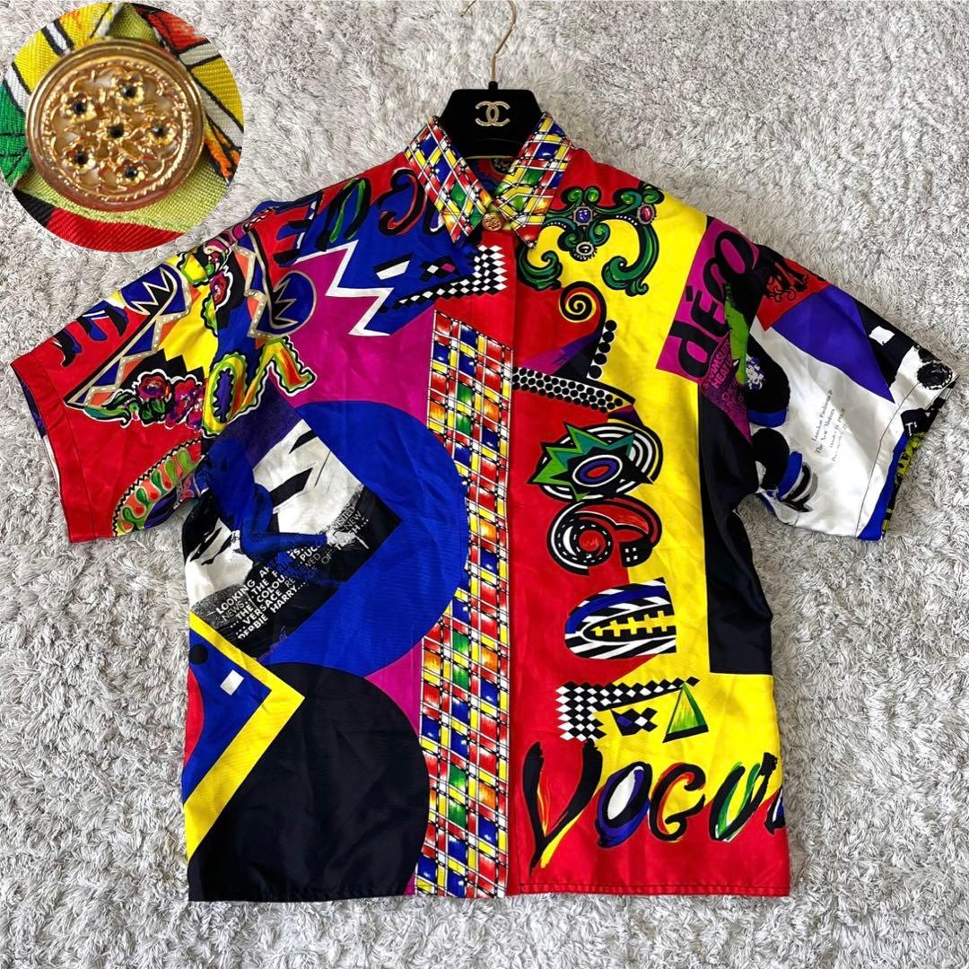 希少【イタリア製】ヴェルサーチ シルク100 VOGUE 総柄 金ボタン シャツ