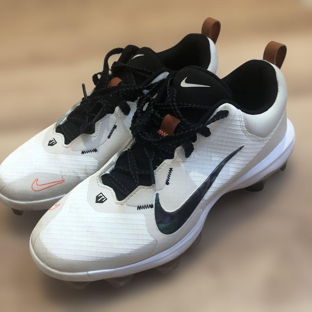 ナイキ　マイクトラウト　野球スパイク