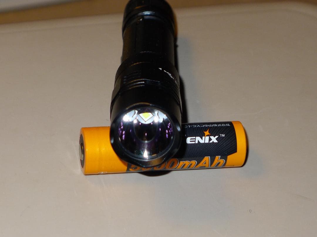 Fenix PD36R ACE 3000ルーメン SFT70 Gen2搭載