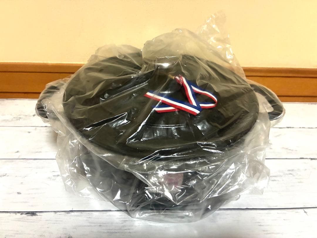 新品　CHASSEUR サブライム ラウンドキャセロール　24cm 両手鍋　黒