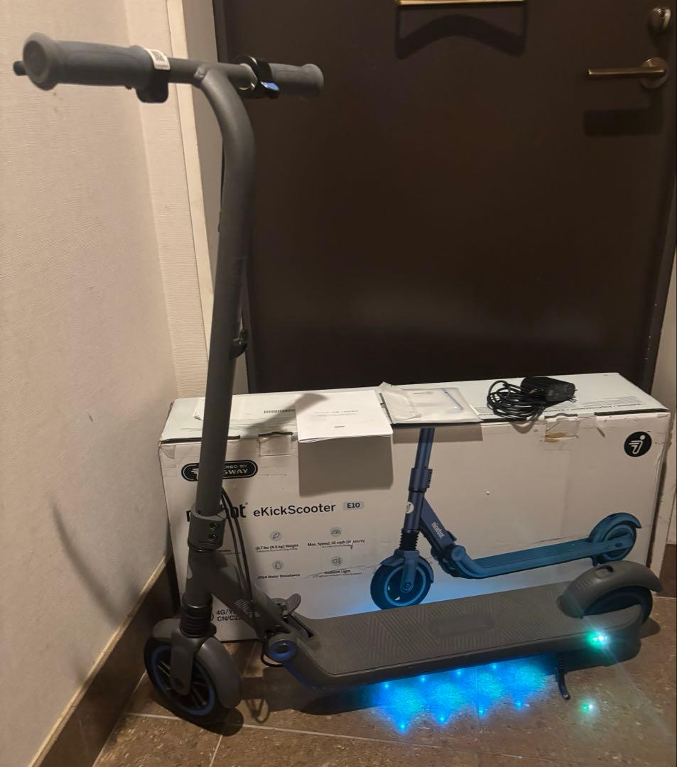 ★Ninebot eKickscooter E10 送料込み
