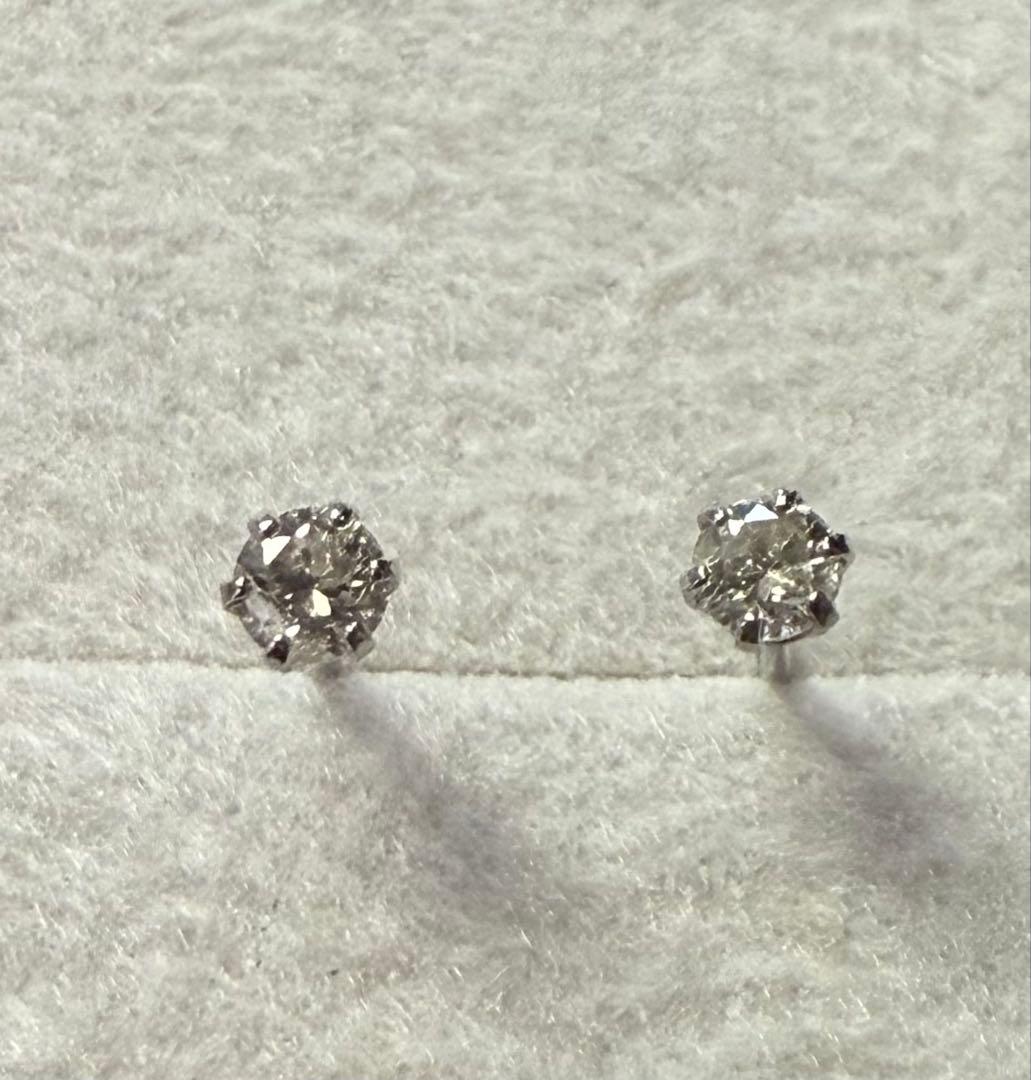 ■現行品■【con affetto】Pt900一粒ダイヤモンドピアス/0.1ct
