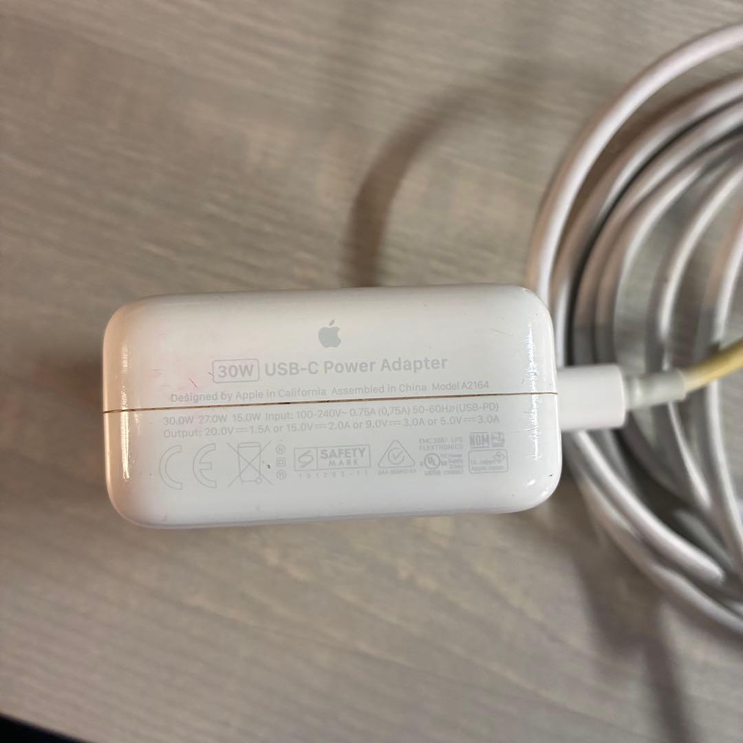 MacBook本体 Apple MacBook Air i5 8GB 512GB