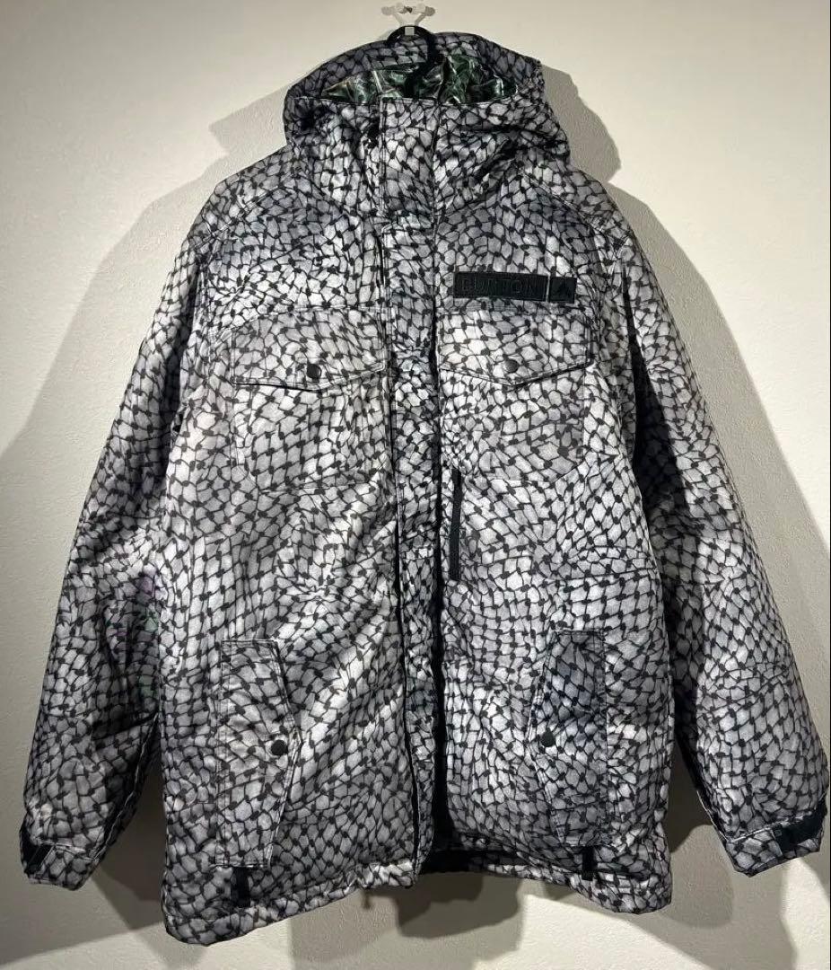 BURTON スノーボードジャケット　ダウンジャケット