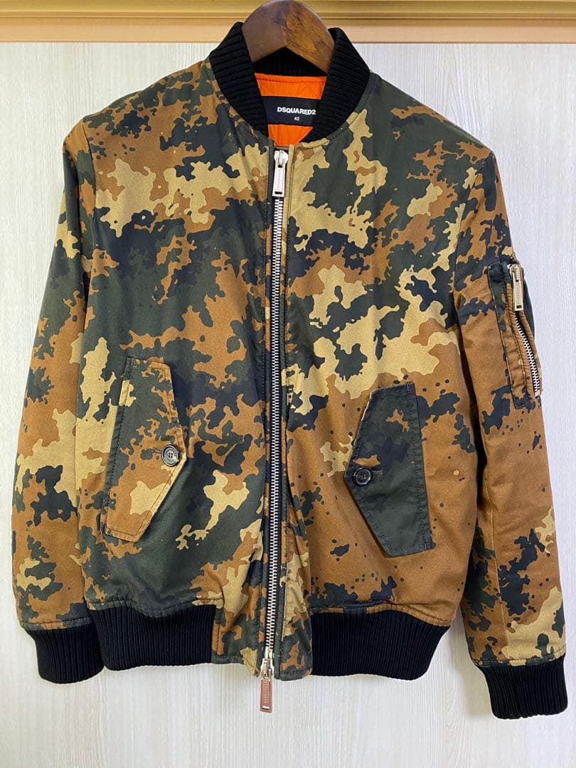 DSQUARED2 カモフラージュ MA-1ジャケット