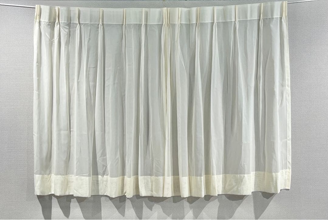 133531　レースカーテン［１７９×１１３］