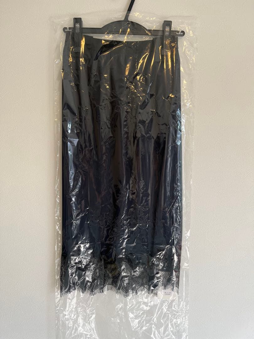 完売品machattレースサテンスカート新品