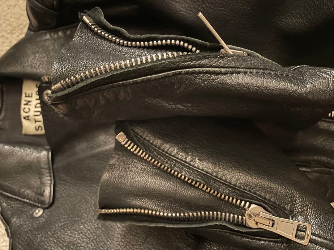 ACNE STUDIOS ブラック ライダースジャケット