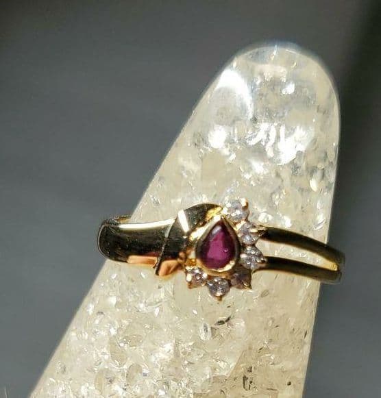 天然ルビー天然ダイヤモンド K18デザイナーリング