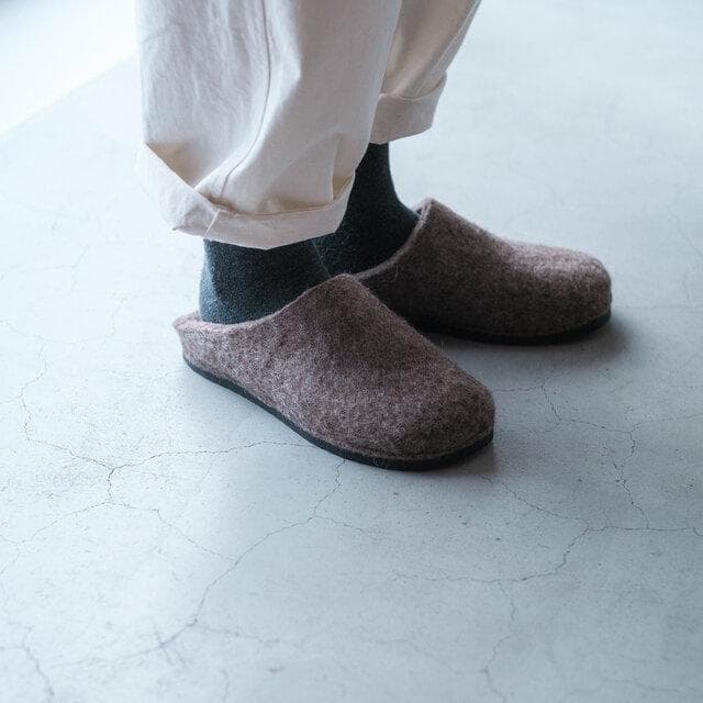 未使用 Hemskor（ヘムスコー）羊毛フェルトルームシューズ（踵なし）袋付き