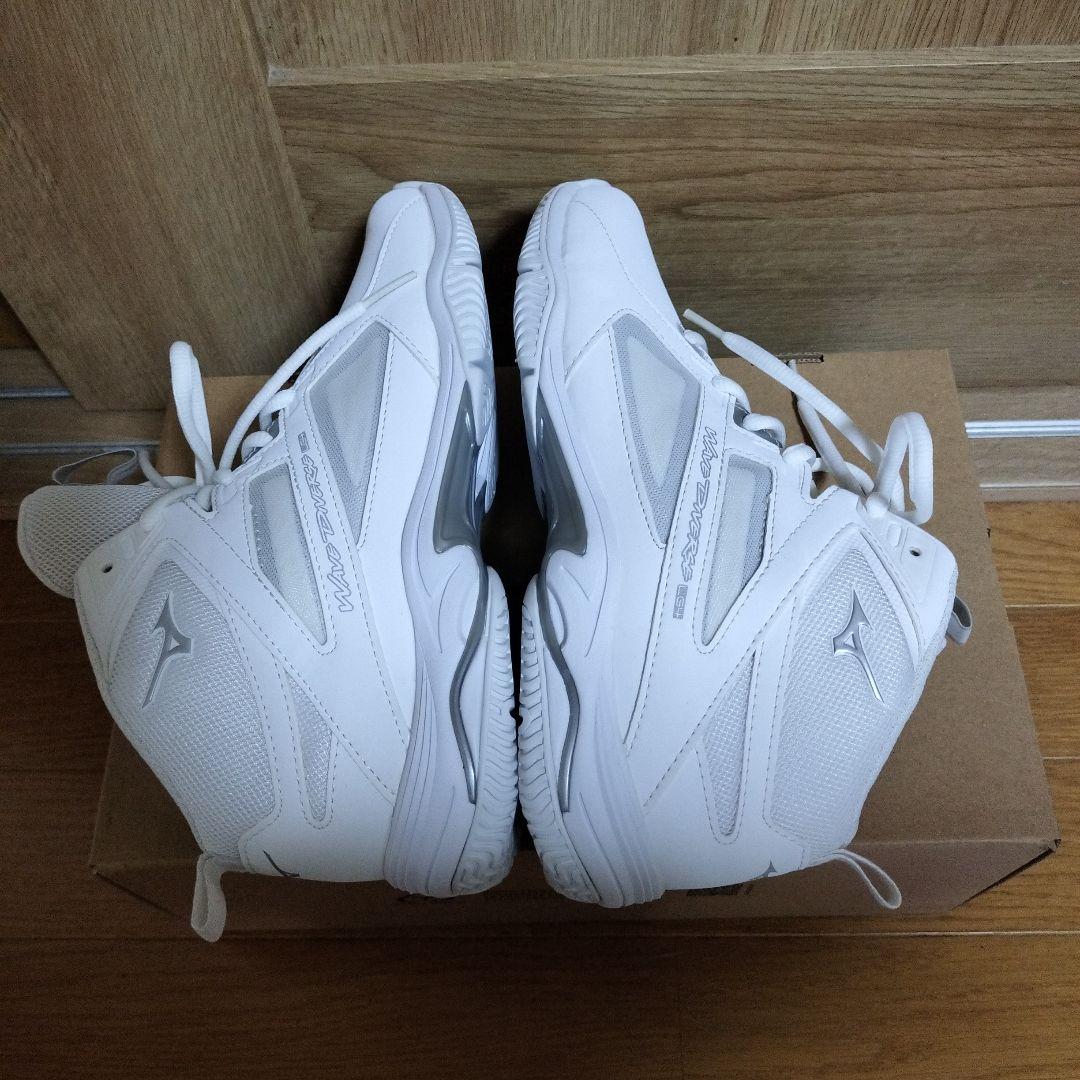 新品未使用　ミズノウェーブダイバース　LG4 24.5センチ　白