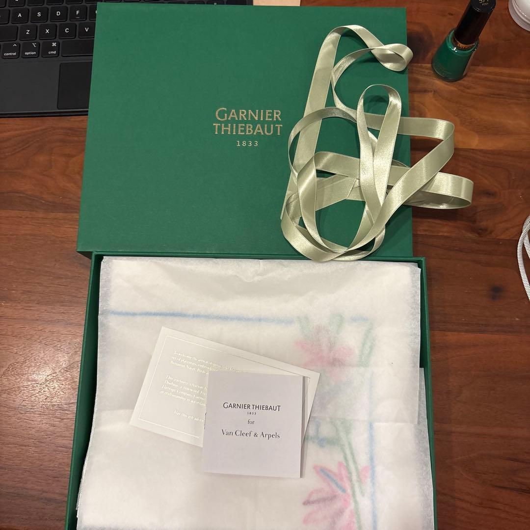 ‘25 Vancleef & Arpels VIPギフト ランチョンマット