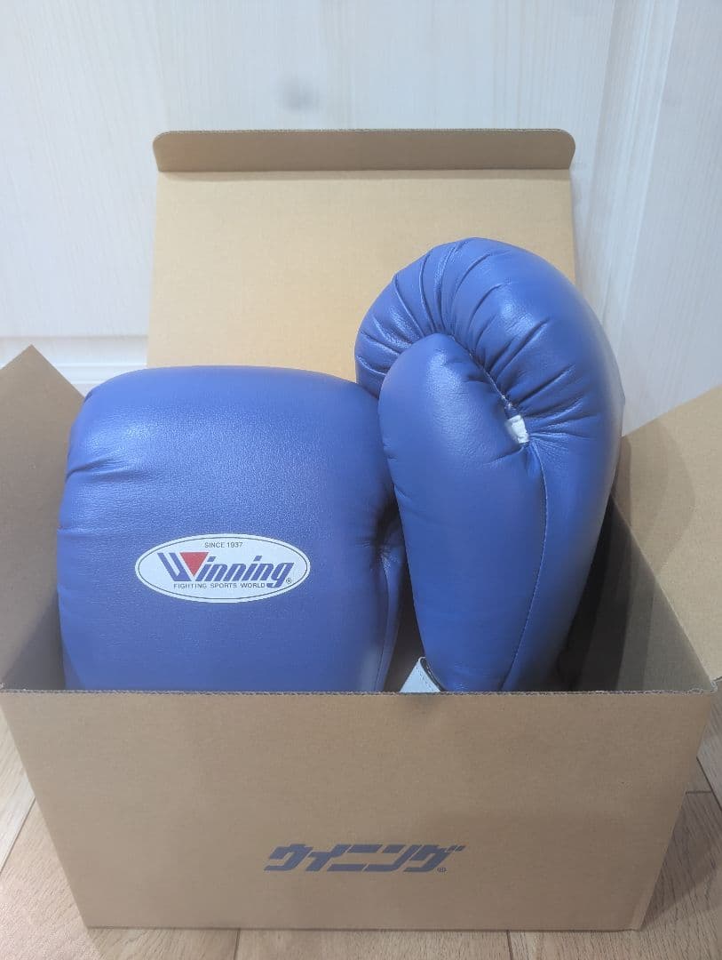 Winning アマチュア練習用グローブ 14オンス 青